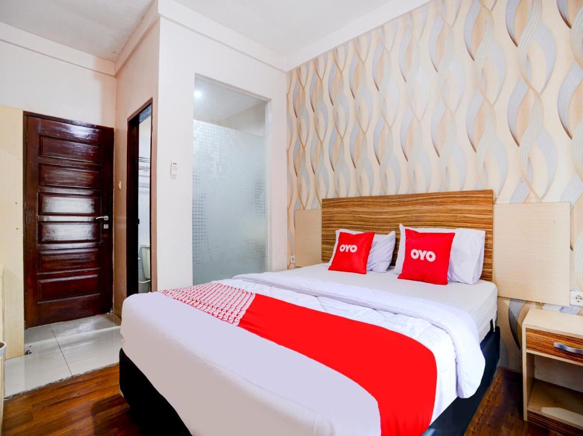Oyo 90263 Hotel Diva Golf Bengkulu Luaran gambar
